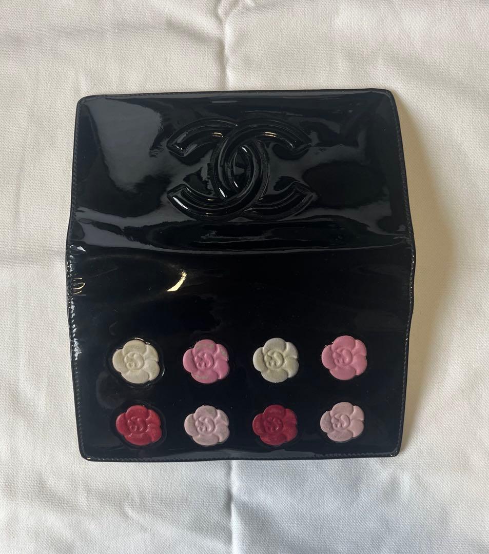 CHANELシャネルのメイクアップパレット 長財布 CHANELシャネルのメイクアップパレット 長財布
