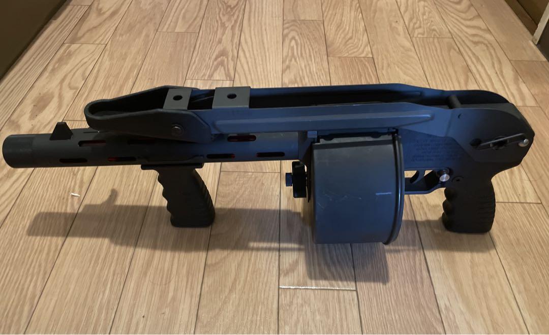 ショットガン ストライカー12
