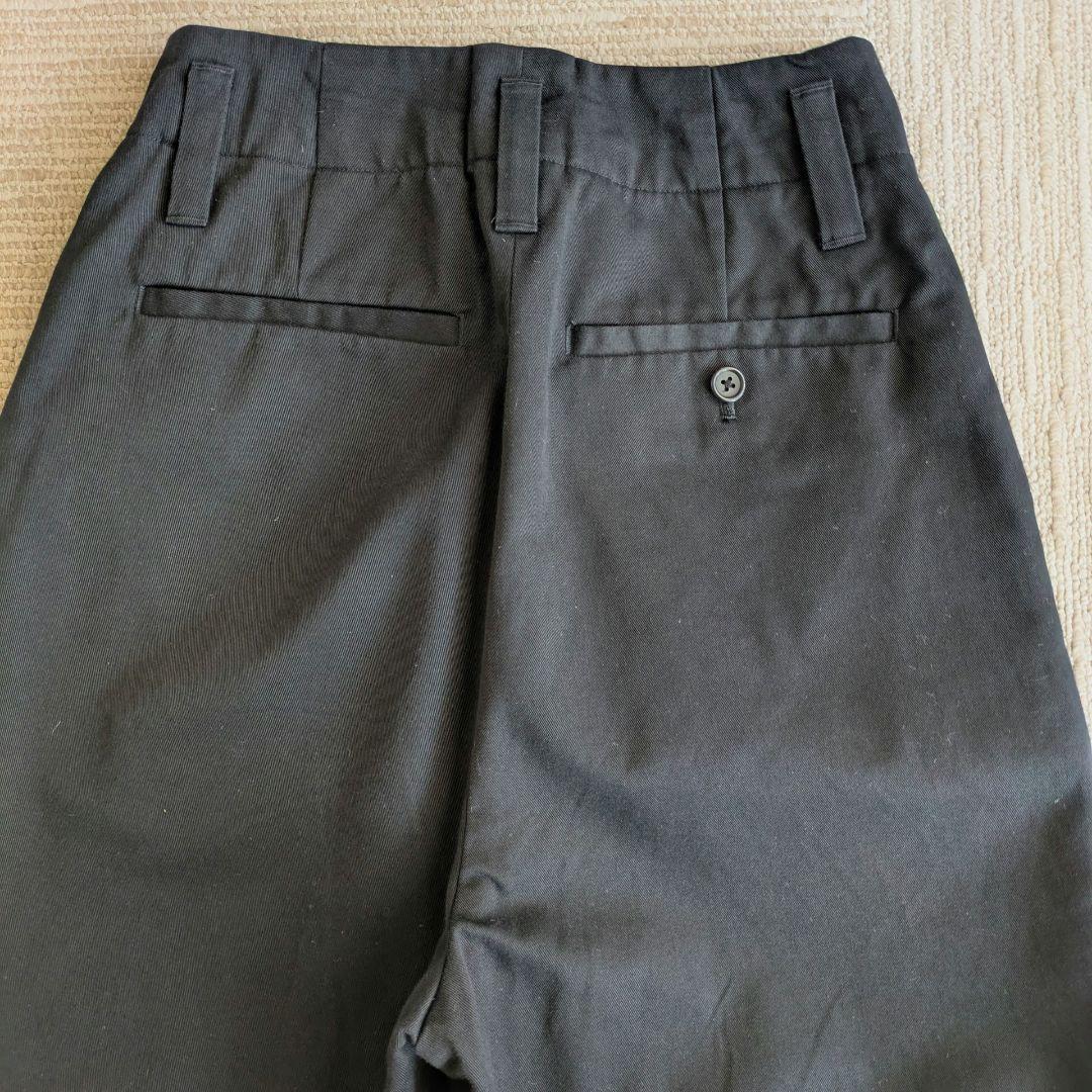 ブラック