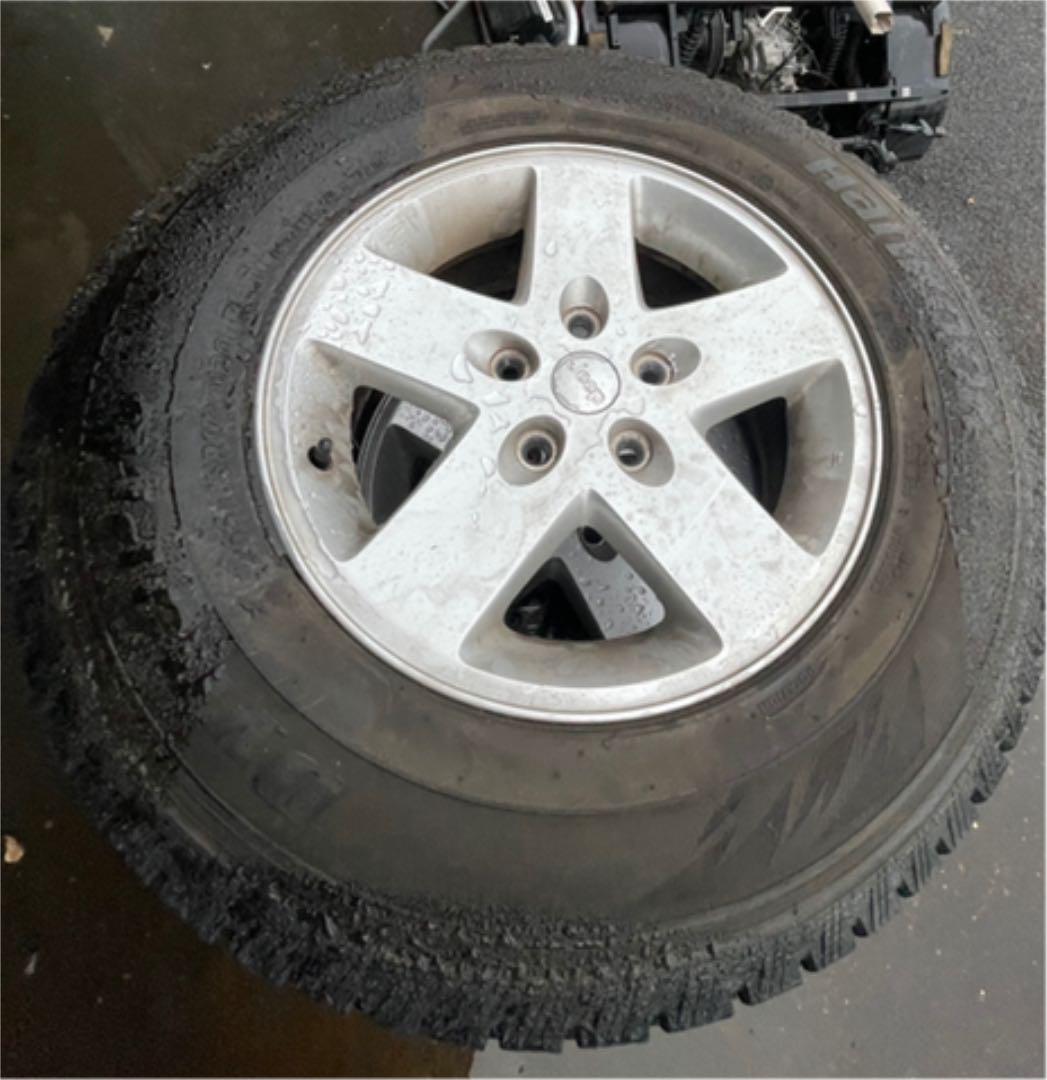虎徹サン専用!!JEEP ラングラーホイール スタッドレス付き 値下げします! 虎徹サン専用!!JEEP ラングラーホイール スタッドレス付き 値下げします!