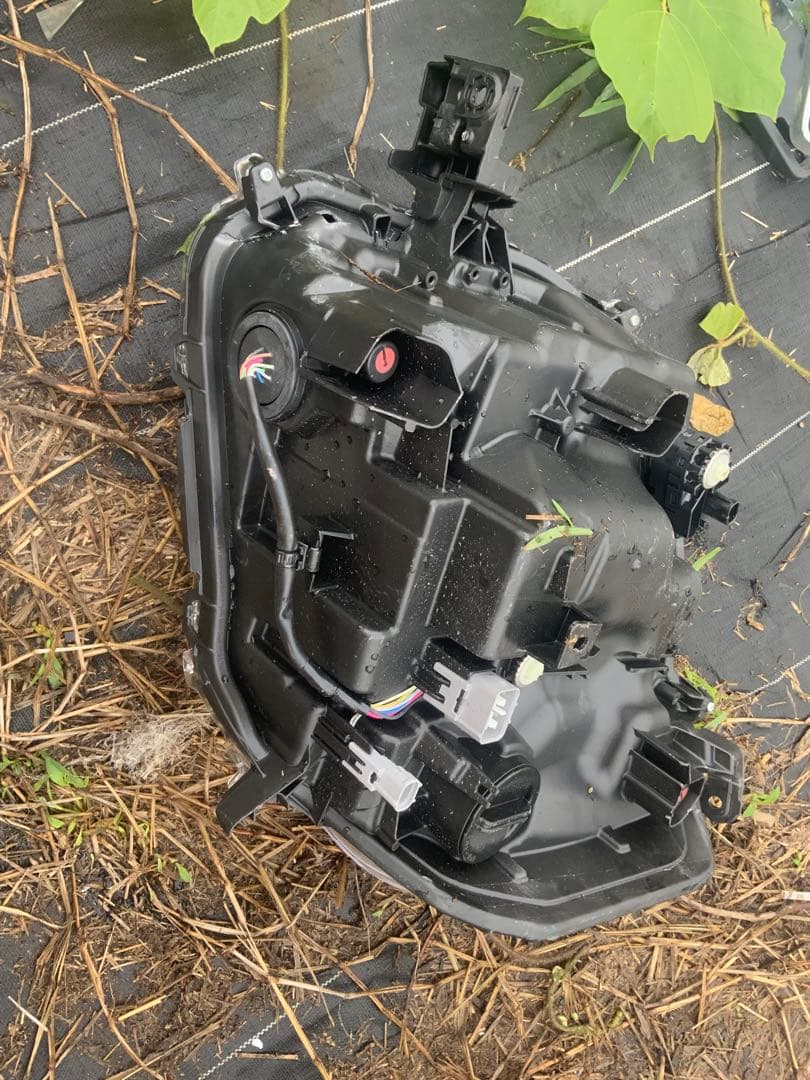 留め具損傷 キャンバス LA850 左右セット ヘッドライト 100-69080 留め具損傷 キャンバス LA850 左右セット ヘッドライト 100-69080