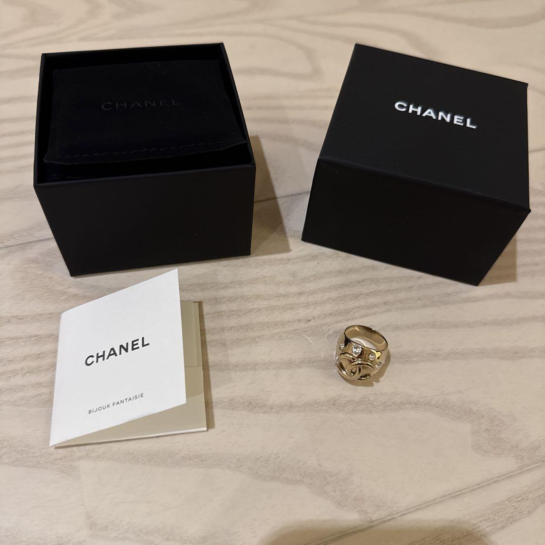 Chanel ゴールド ストーン付きリング CHANEL CCロゴ ストーン付きリング - メルカリ