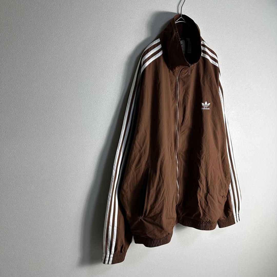 【レアカラー】adidasナイロンジャケット　ウーブンファイヤーバード茶色3XL