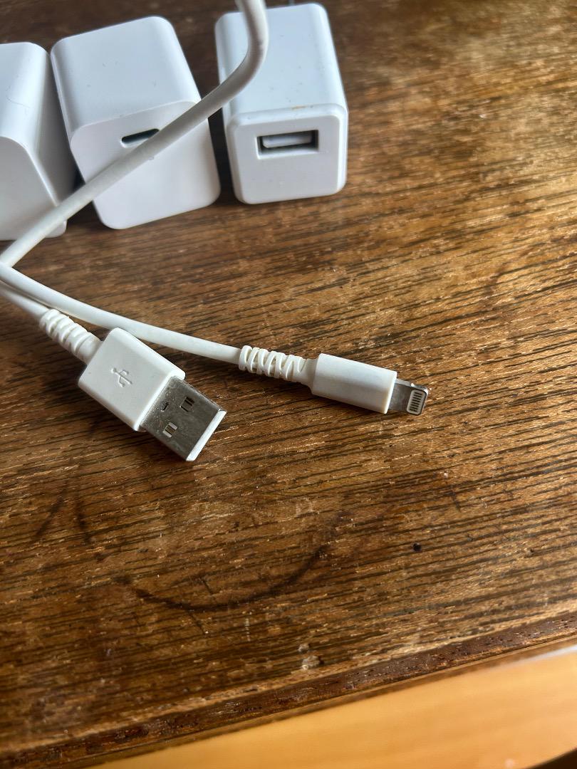 汎用ACアダプター マイクロUSB ブラック
