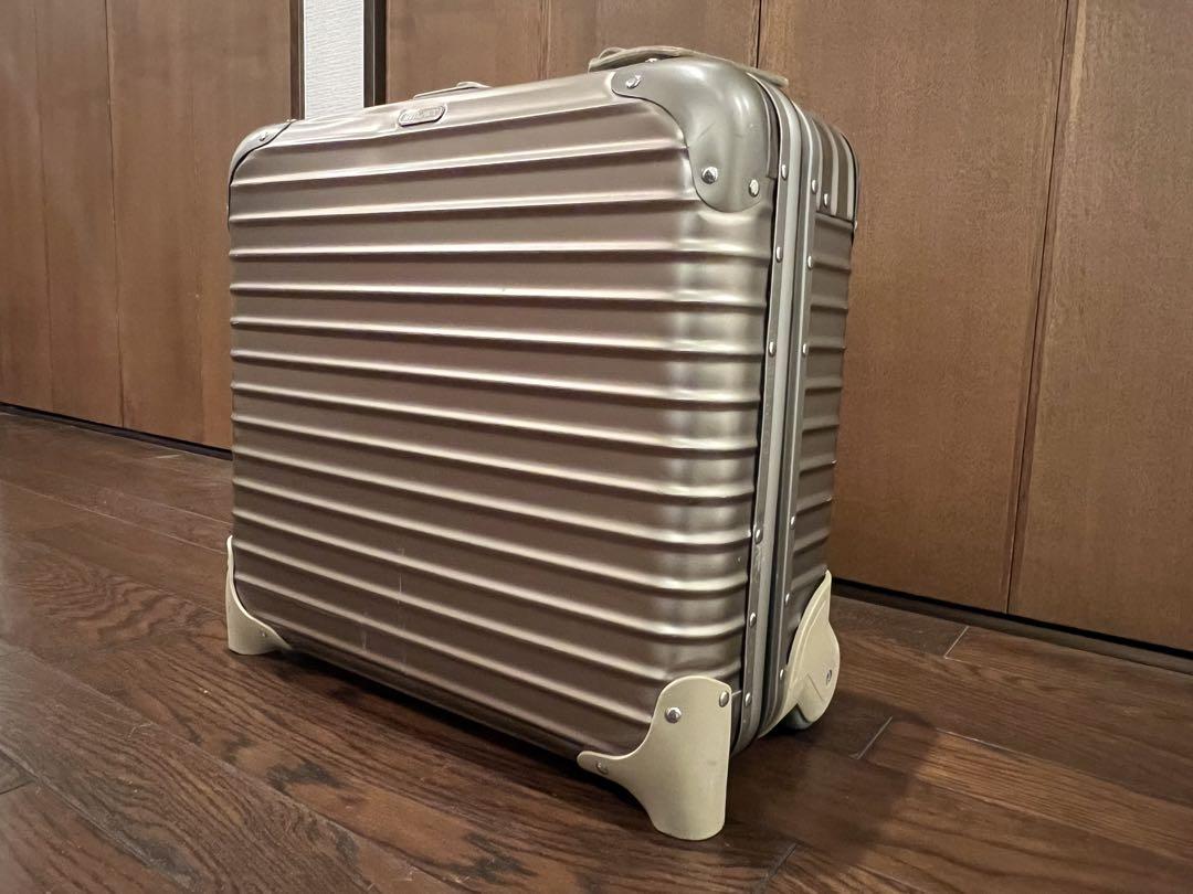 RIMOWA トパーズ チタニウム 2輪 23L 廃盤品