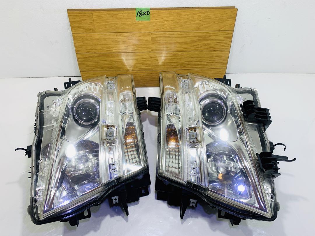 E52 エルグランド 前期 純正 HID ヘッドライト 左右セット 一台