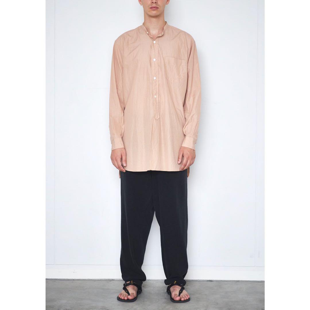 コモリ バンドカラーシャツ サンドピンク 18ss