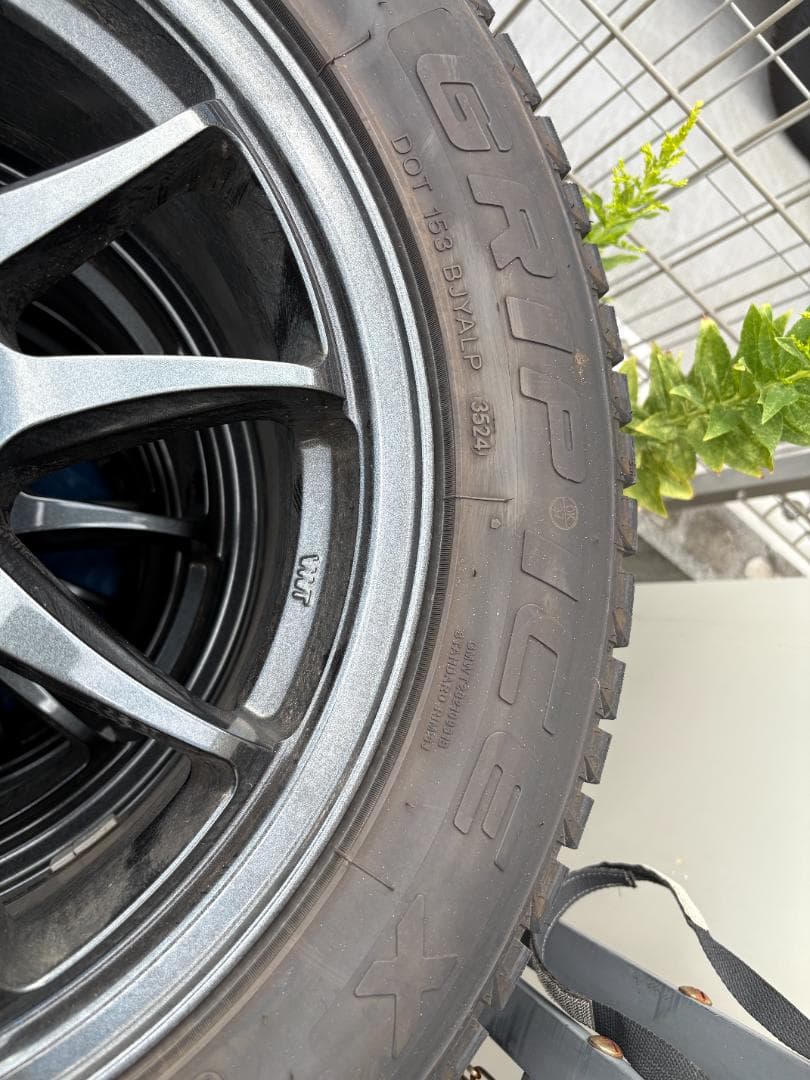 スタッドレスタイヤ