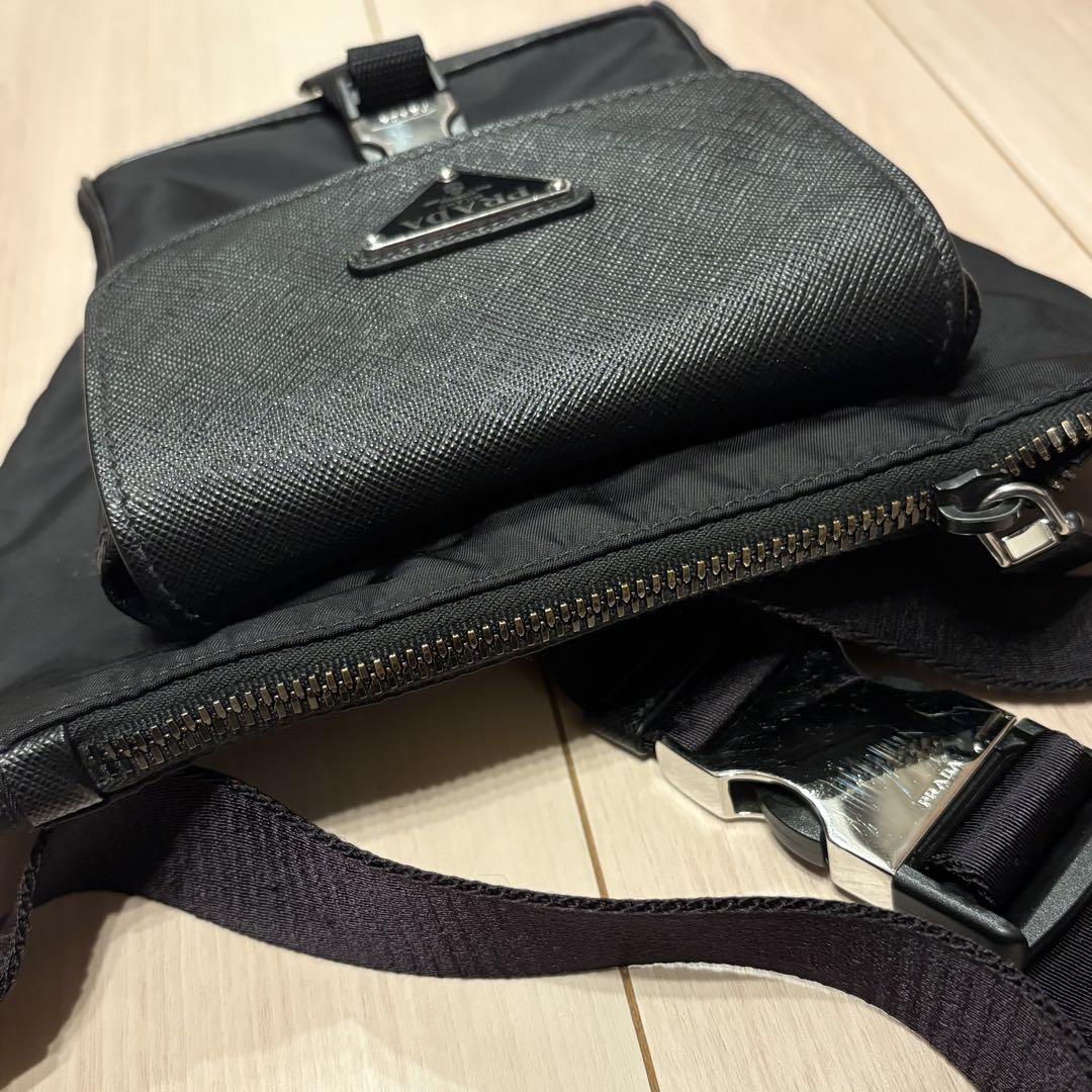 PRADA プラダ RE-NYLON×サフィアーノレザーショルダーバッグ