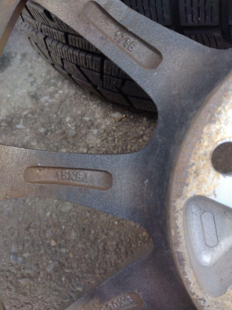 ヨコハマ　195/65R15 中古スタッドレス　ノア　ヴォクシー　エスクワイア等