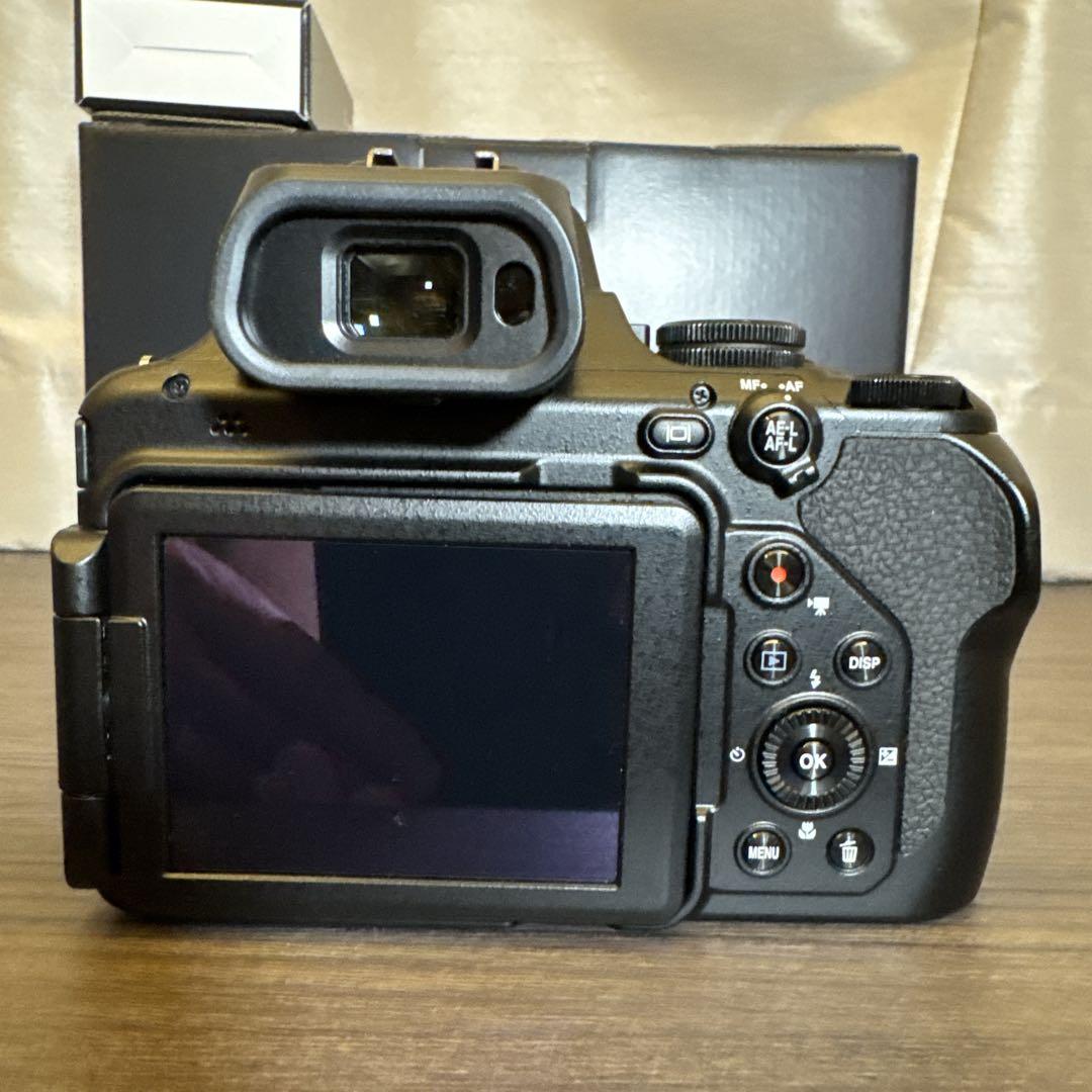 Nikon COOLPIX P1100＋リモコン付き