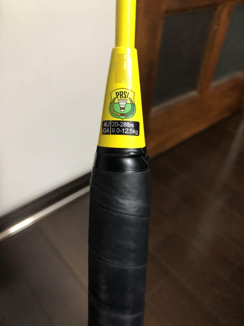 YONEX ASTROX バドミントンラケット 専用ケース付き