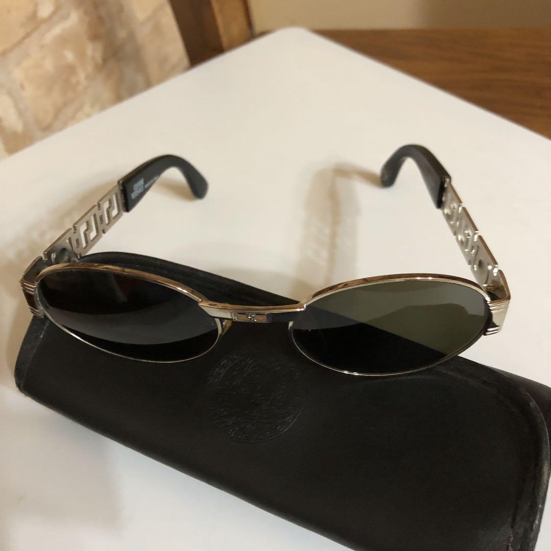 品質保証お得 GIANNI サングラス HqQT4-m20636793883 VERSACE 定番爆買い