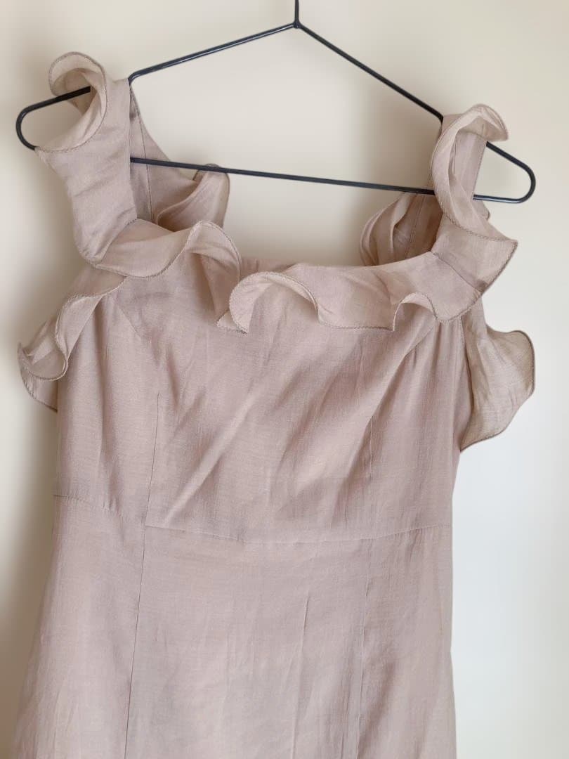 【新品紙タグ付き】CELFORD セルフォード ペタルフリルキャミワンピース 【新品紙タグ付き】CELFORD セルフォード ペタルフリルキャミワンピース