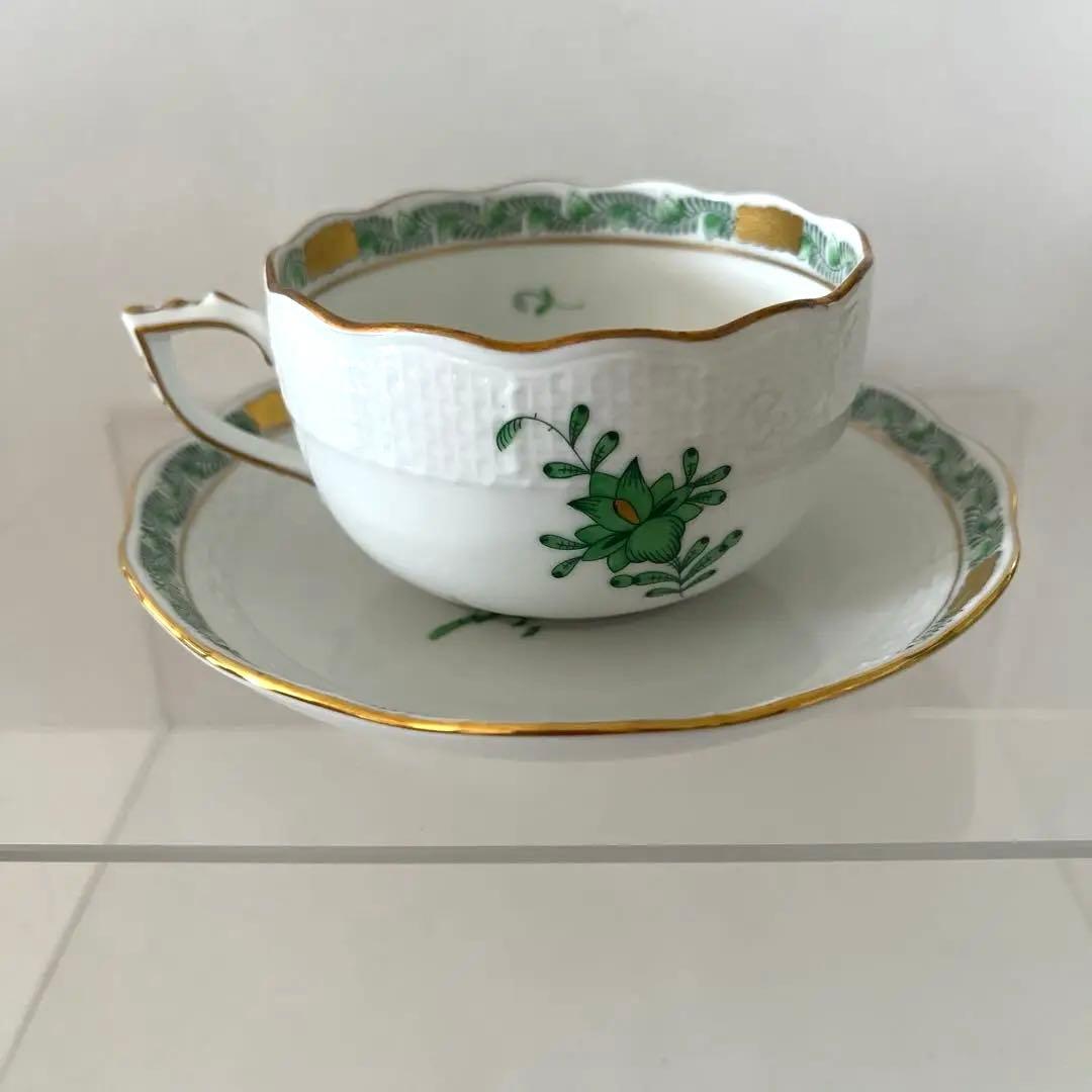 ヘレンドアポニーグリーン　カップ・ソーサー美しい金彩飾り縁付き