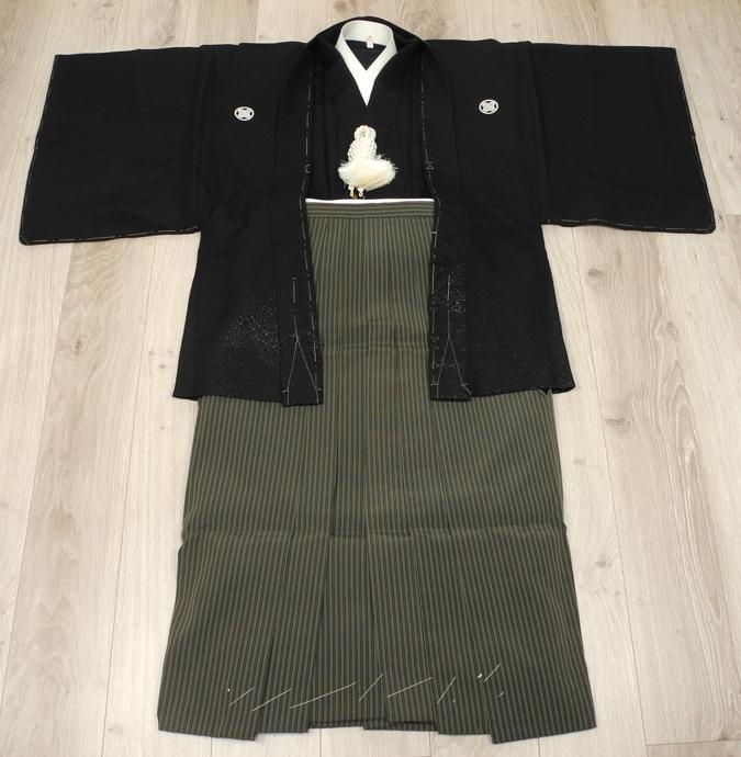 黒色