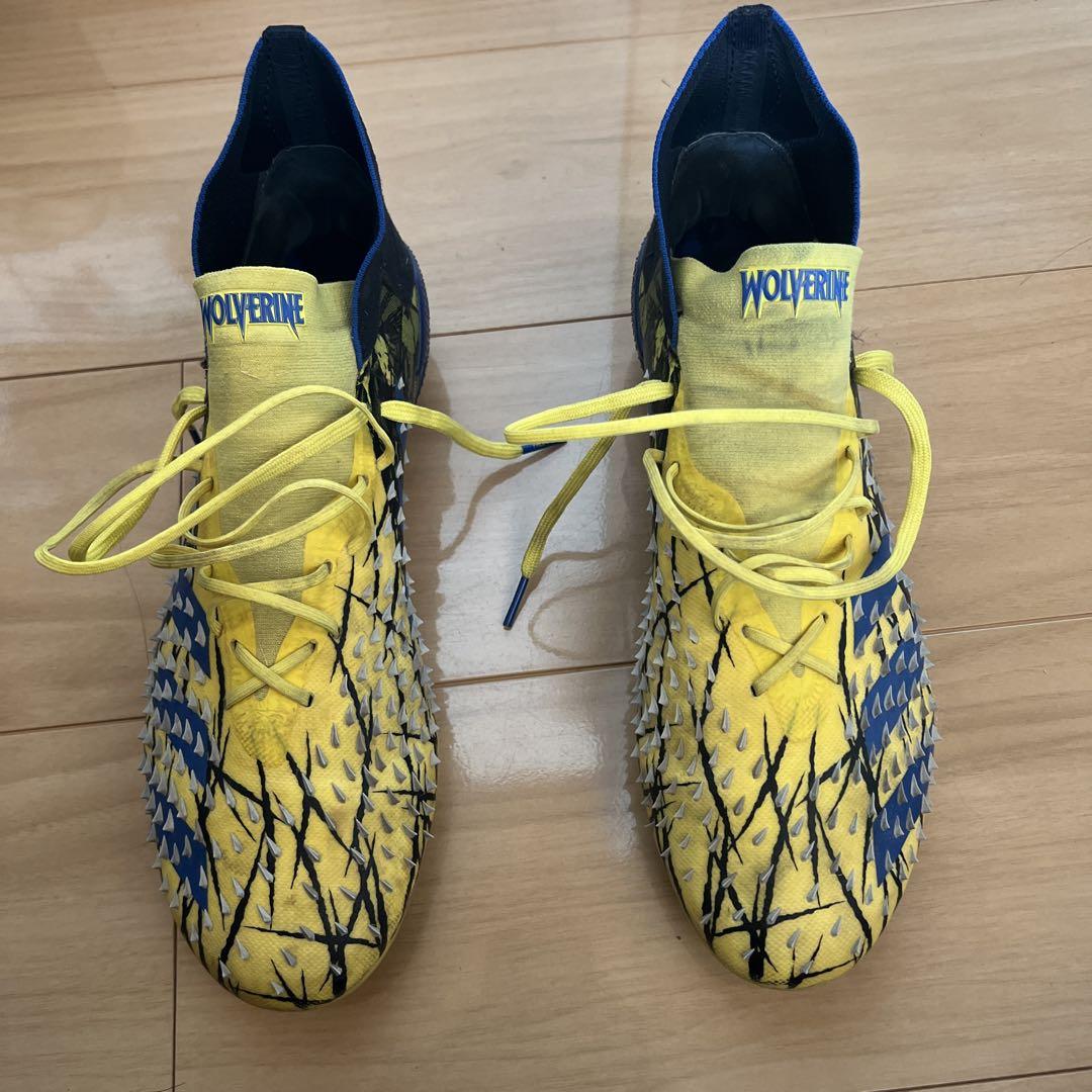 adidas プレデター　マーベルコラボ