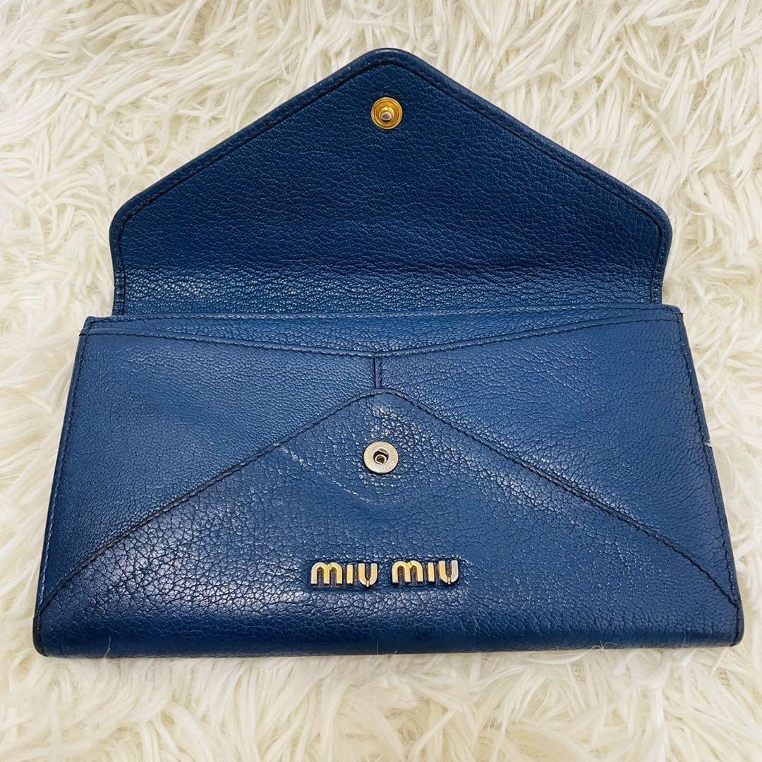 美品✨ MIU MIU ミュウミュウ マドラス レター ゴールド金具 長 美品✨ MIU MIU ミュウミュウ マドラス レター ゴールド金具 長