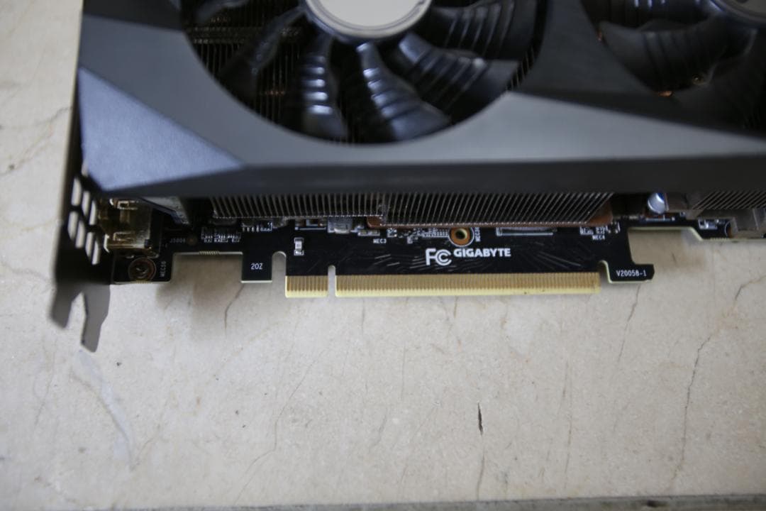 グラフィックボード・グラボ・ビデオカード GIGABYTE GeForce RTX3090 GAMING OC 24GB