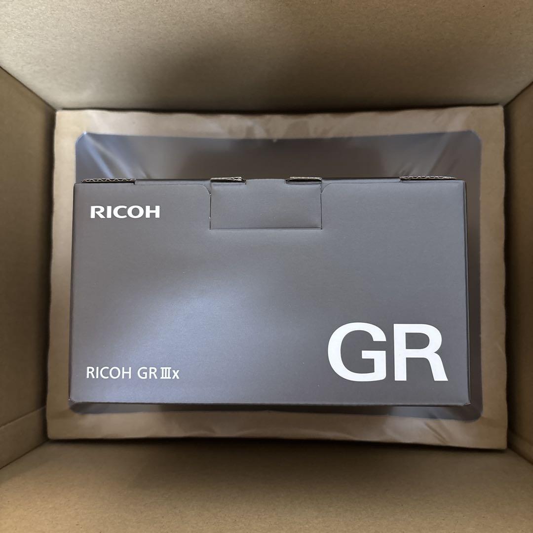 新品おまけつき リコー RICOH GR IIIx 2025.4月購入 未使用品 20240808182012_189_.jpg
