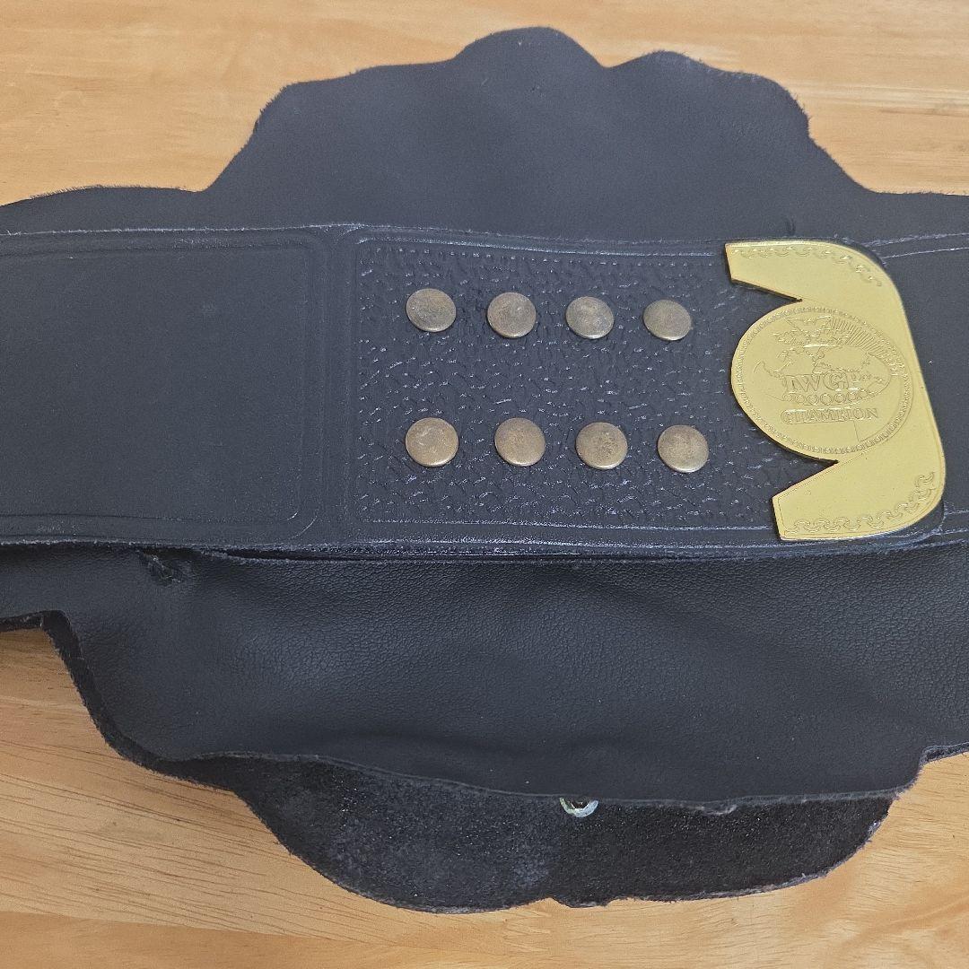 IWGPヘビー級チャンピオンベルト ケニー・オメガ