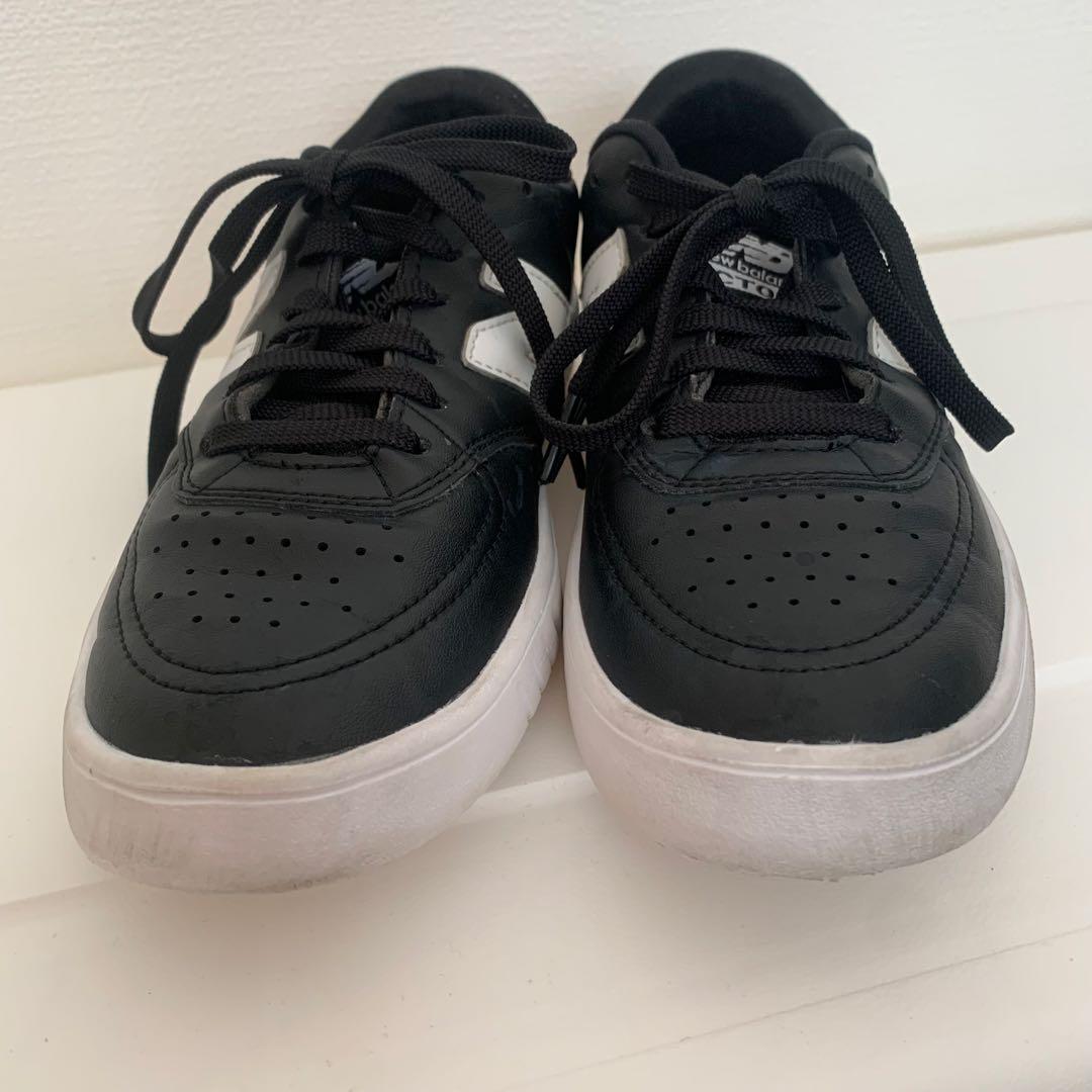 New Balance ブラックスニーカー24.5cm - メルカリ