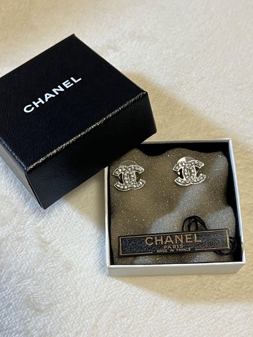 【新品】CHANEL 刻印あり 定番 ココマーク ラインストーンピアス