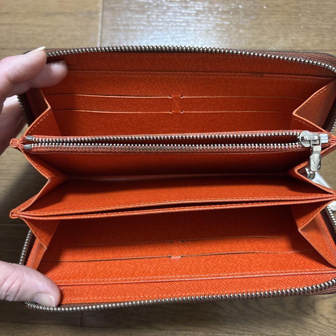 Louis Vuitton エピレザー 長財布 ブラウン