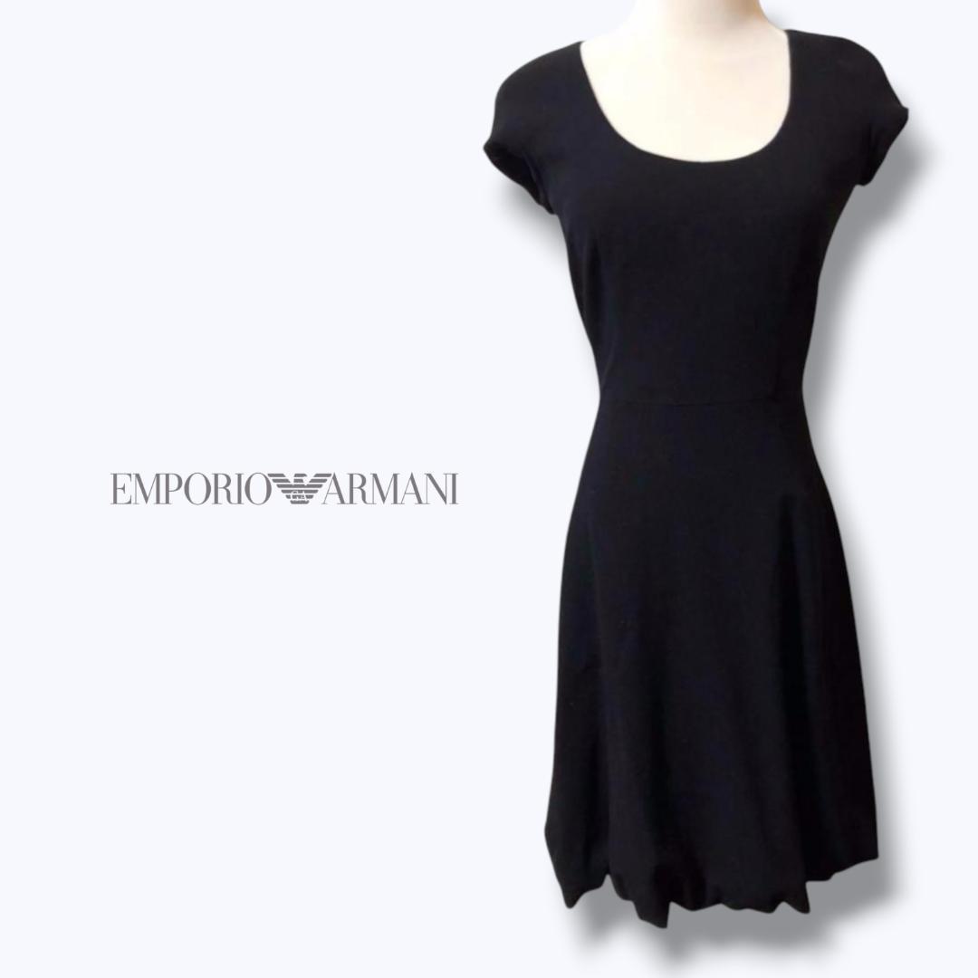 EMPORIO ARMANI 黒 半袖 ひざ丈ワンピース