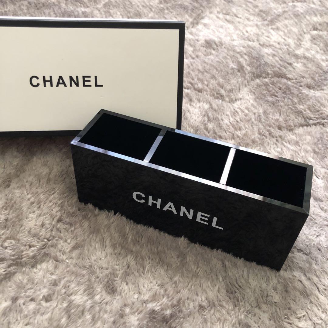 シャネル Chanel アクリル コスメ スタンド シャネル Chanel アクリル コスメ スタンド メイク道具・化粧小物