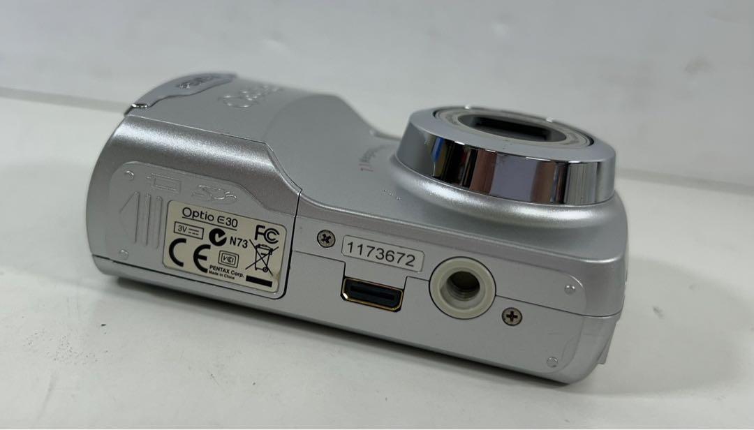 PENTAX ペンタックス optio E30 デジタルカメラ 乾電池駆動 PENTAX ペンタックス optio E30 デジタルカメラ 乾電池駆動