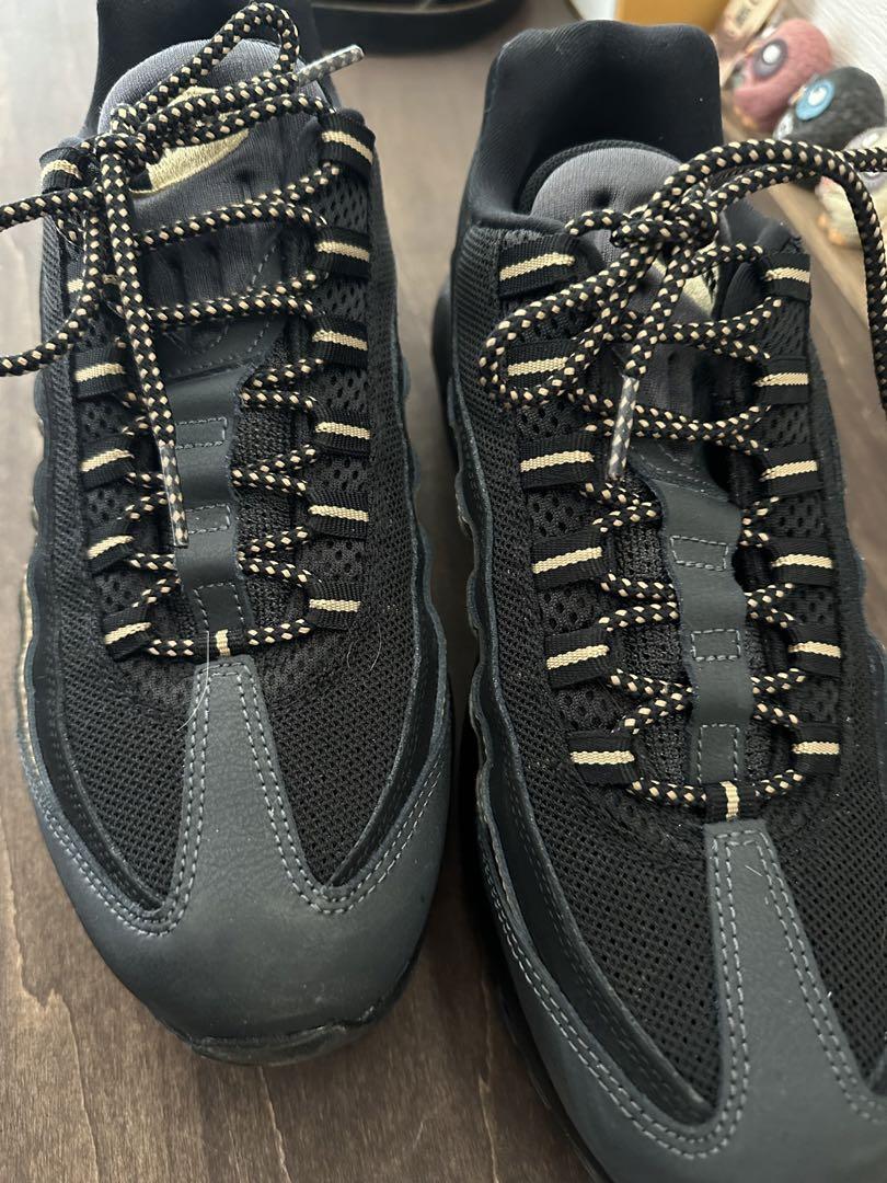 美品 NIKE AIR MAX 95 メタリックゴールド 28cm 画像3