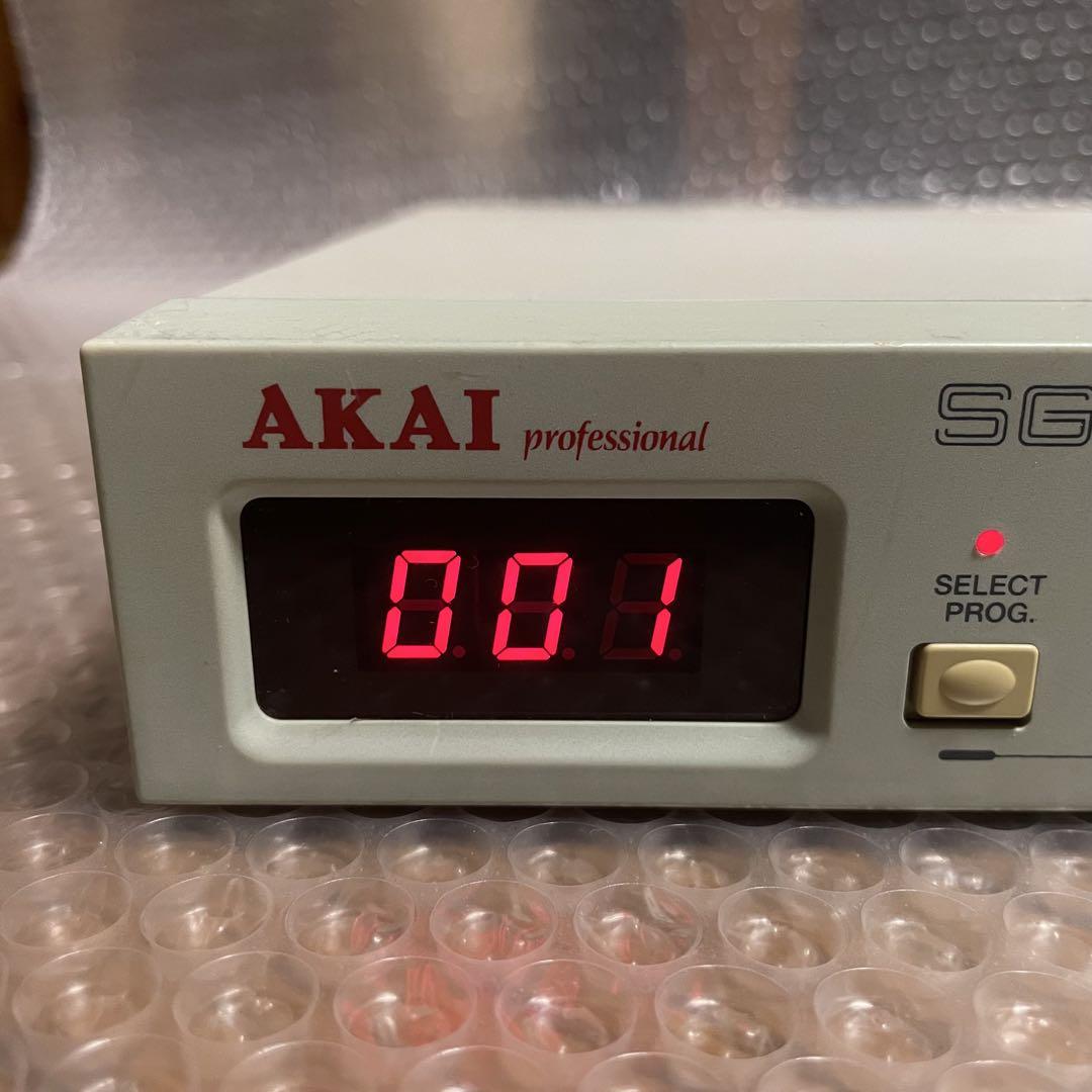 ☀ AKAI