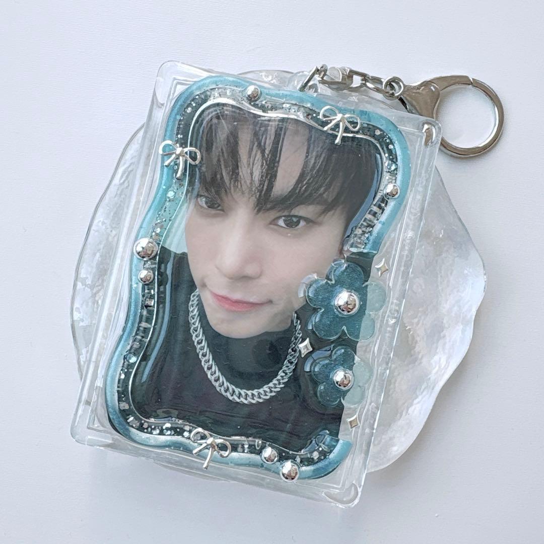 硬質カードケース トレカホルダー