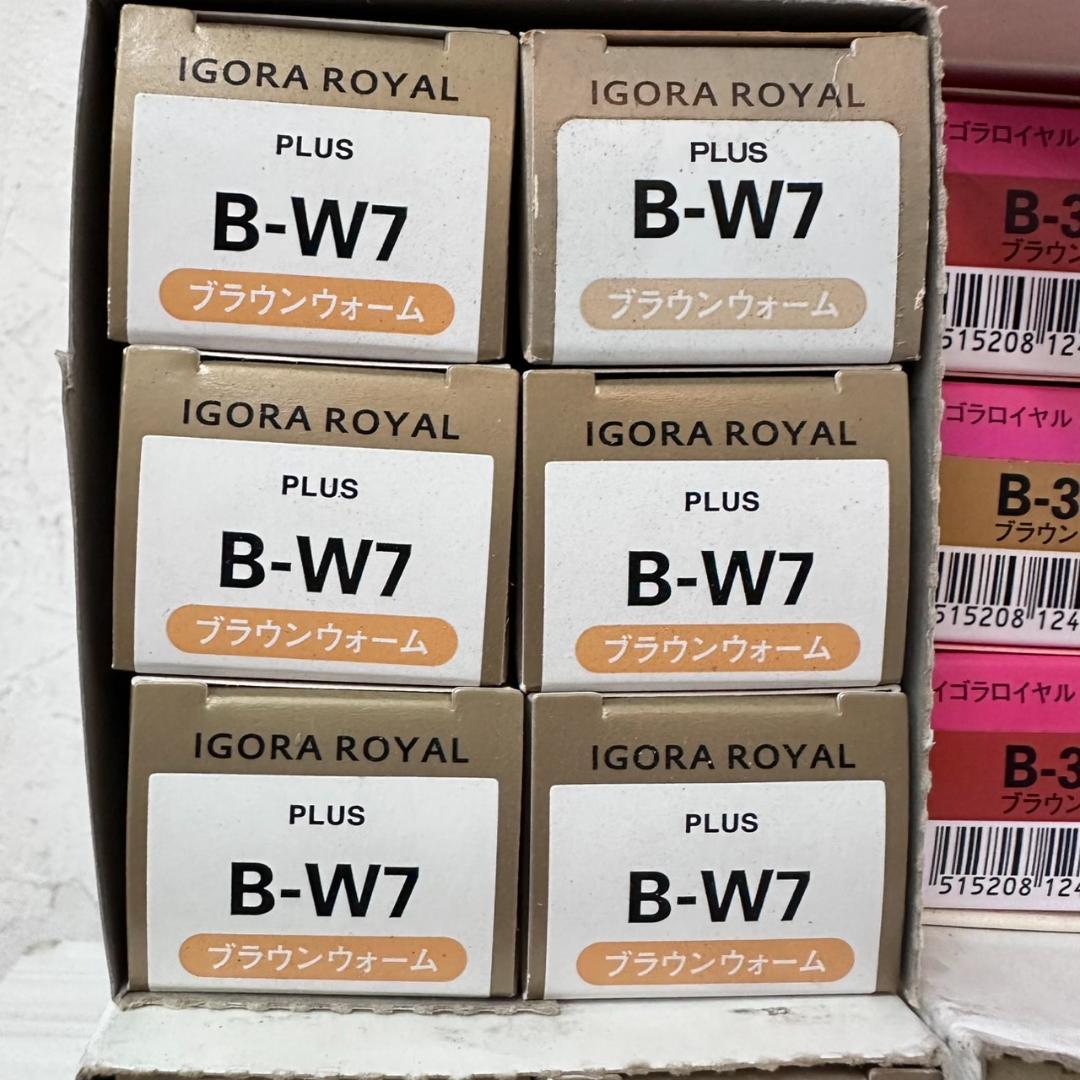 キング　カラー剤　　ロイヤルピクサム IGORA  48本　①