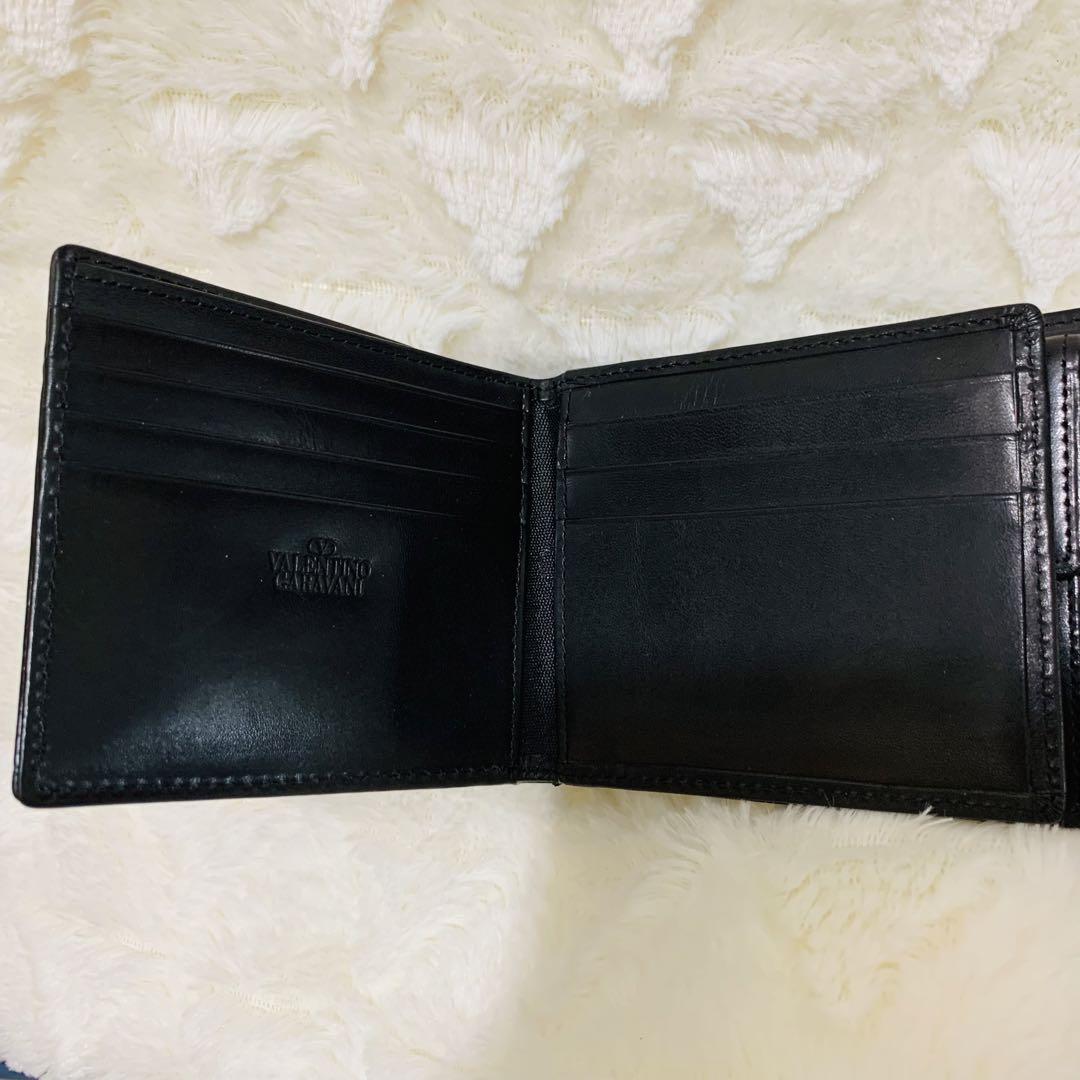 【未使用品】　ヴァレンティノ　ガラヴァーニ  二つ折り財布　メンズ　黒　ブラック