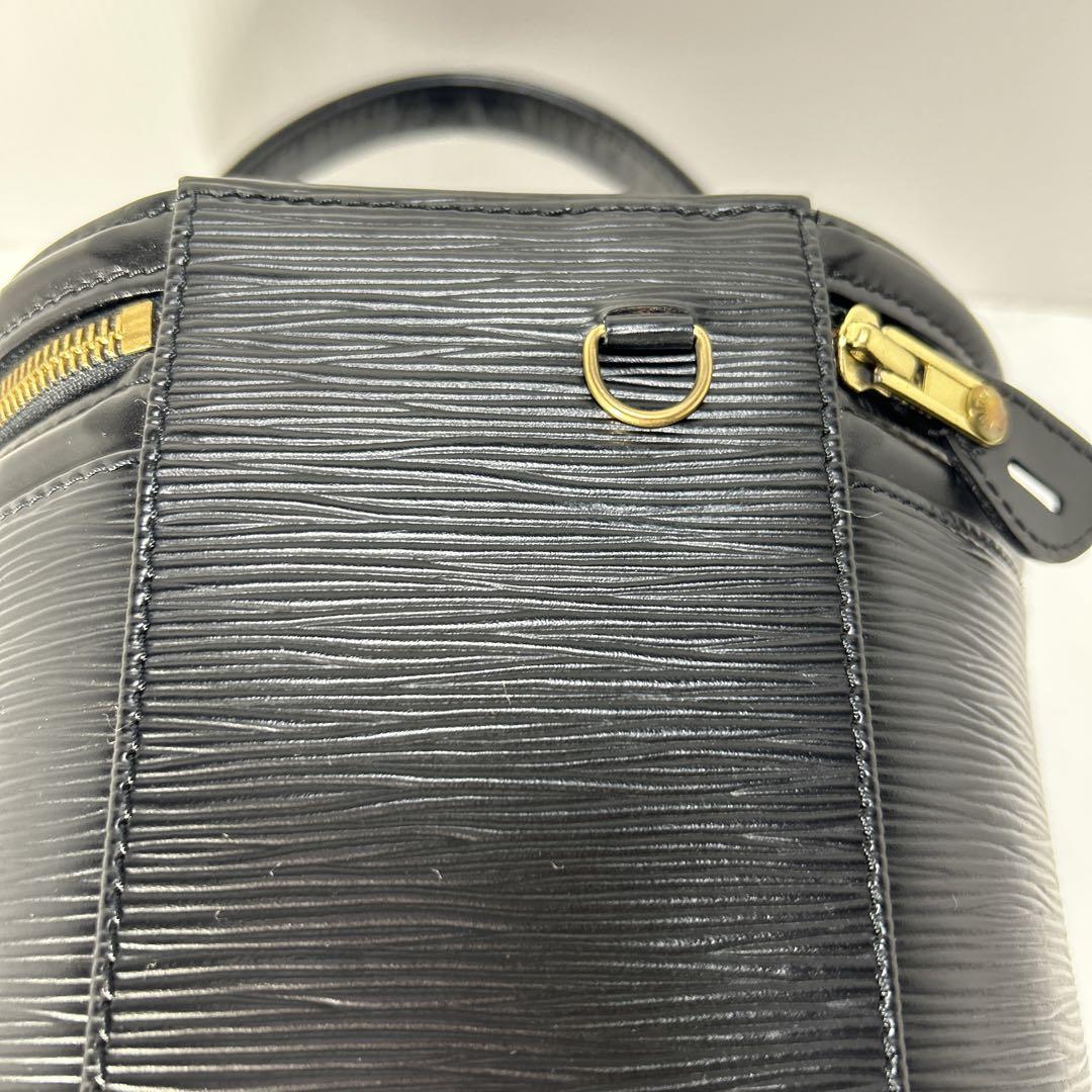 Louis Vuitton エピレザー バッグ　カンヌ