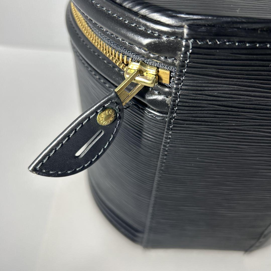 Louis Vuitton エピレザー バッグ　カンヌ