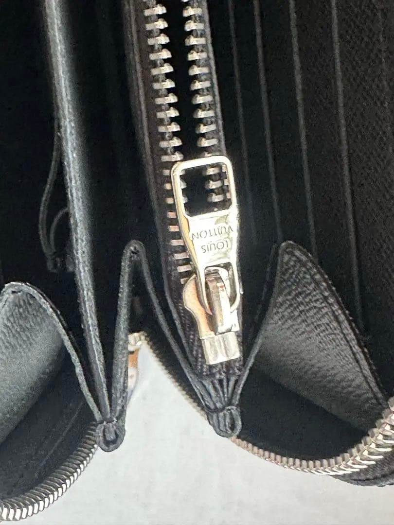 Louis Vuitton タイガ ジッピーXL ノワール長財布 セカンドバッグ