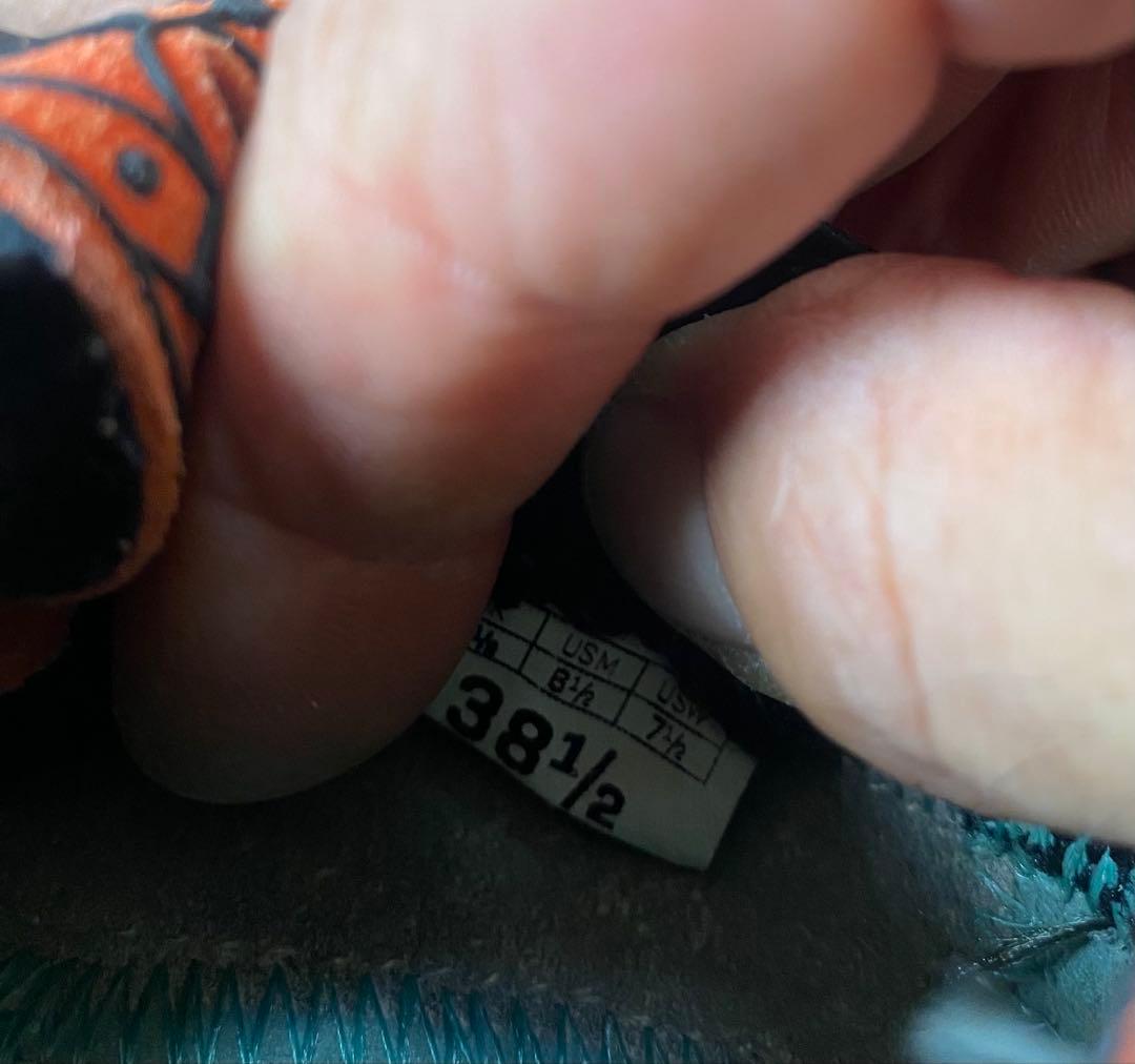 マントラ目立った傷や汚れなし