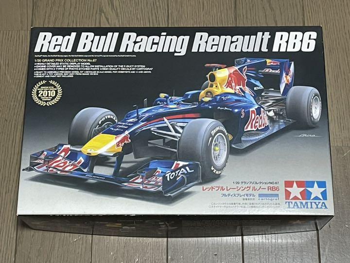 1/20 レッドブルレーシング ルノー RB6