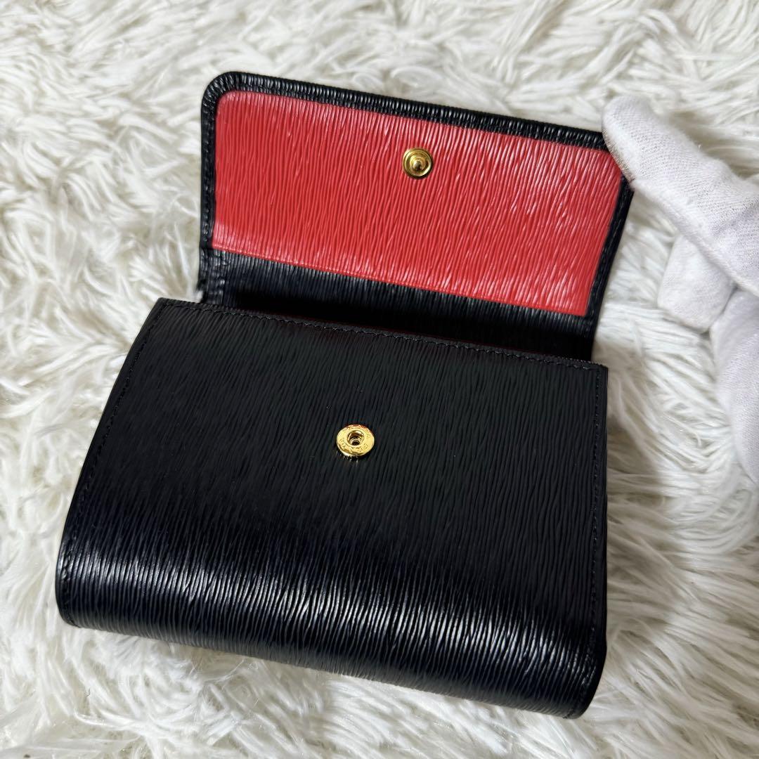 新品未使用✨PRADA プラダ　1MH025 三つ折り財布　メタルロゴ　金具