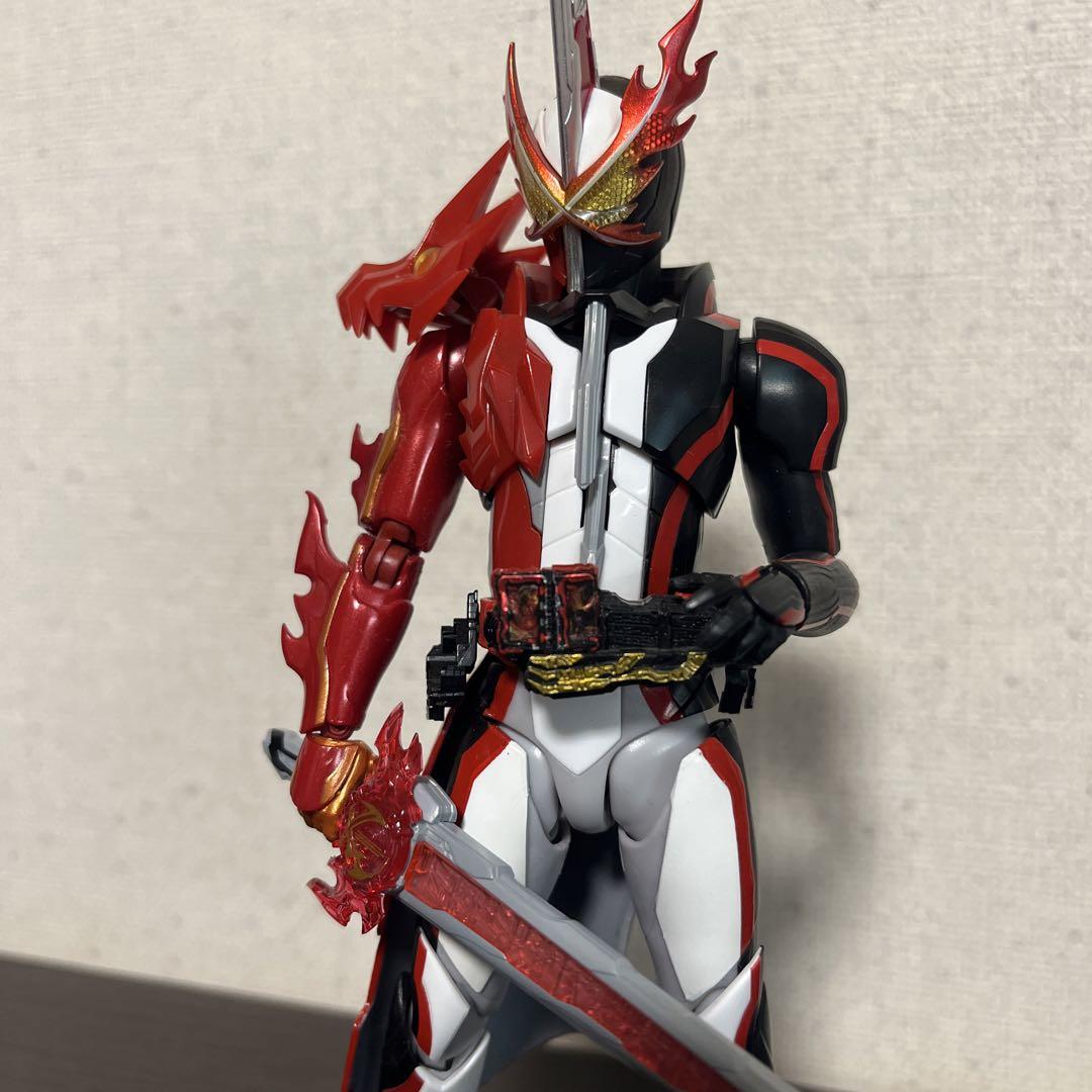 S.H.フィギュアーツ　セイバー　ジオウ
