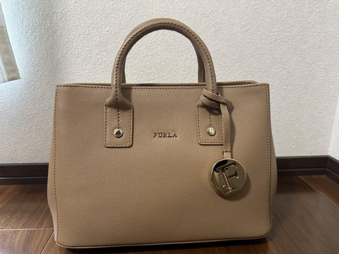 FURLA ベージュ トートバッグ