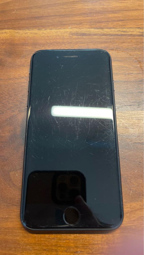⭐︎早い者勝ち⭐︎iPhone ストア SE2 64GB simフリー