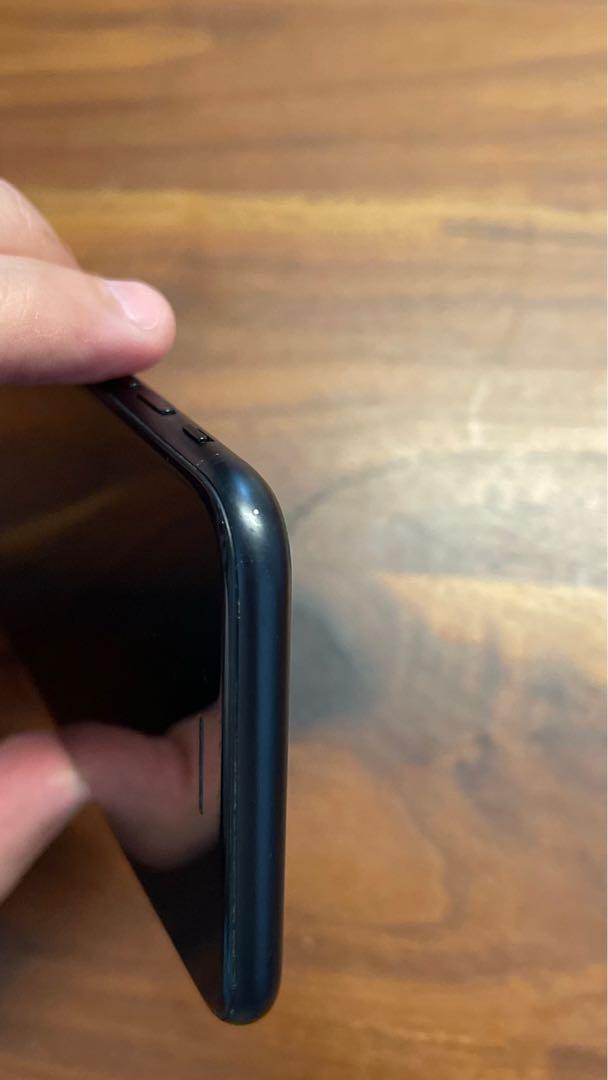 ⭐︎早い者勝ち⭐︎iPhone ストア SE2 64GB simフリー