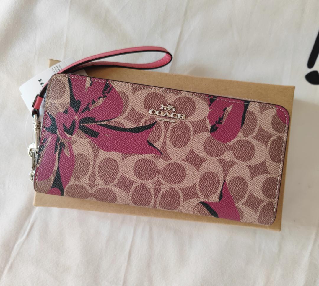COACH 花柄長財布 未使用 新品