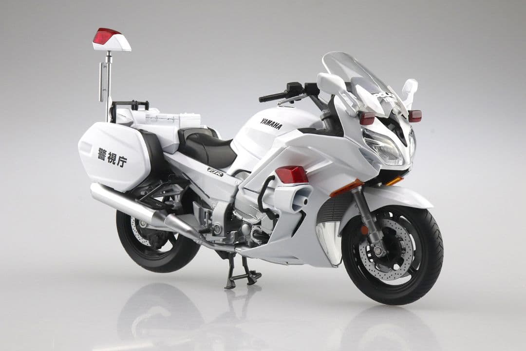 激安通販販売 1 12完成品バイクシリーズYAMAHA FJR1300P 白バイ警視庁