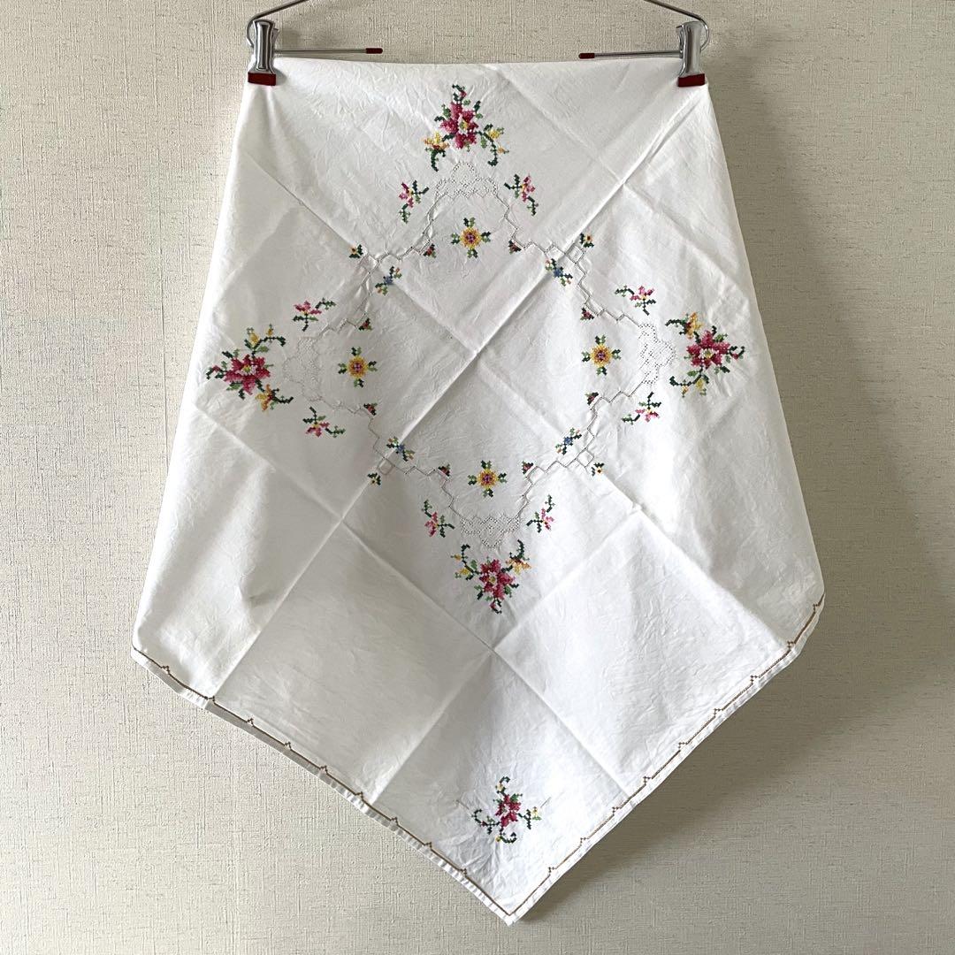 ヴィンテージ 刺繍 テーブルクロス 正方形 ステッチ 花柄 ドロン
