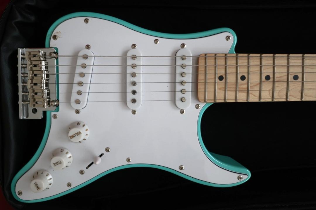 トラベラーギター Travelcaster Deluxe Surf Green